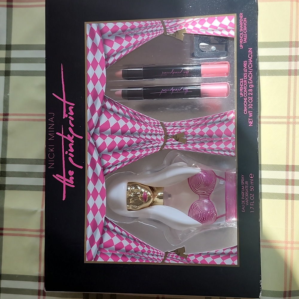 Nicki Minaj The Pinkprint Gift Set New In Box Unsealed VERY RARE!